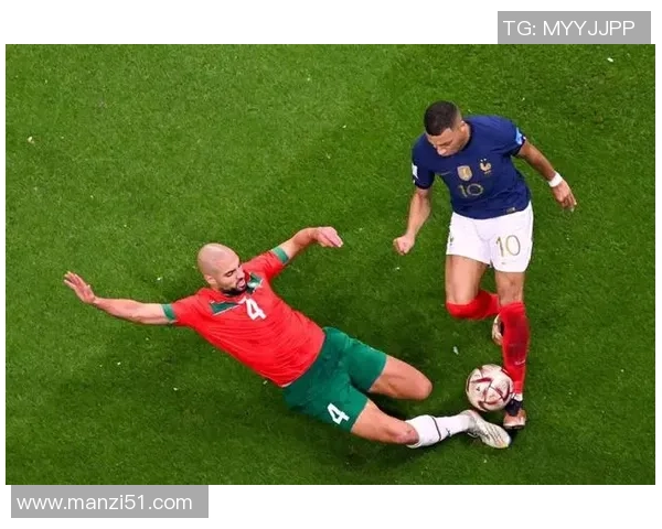 法国与日本的较量卫冕冠军展现强大实力轻松晋级 法国与日本的较量卫冕冠军展现强大实力轻松晋级